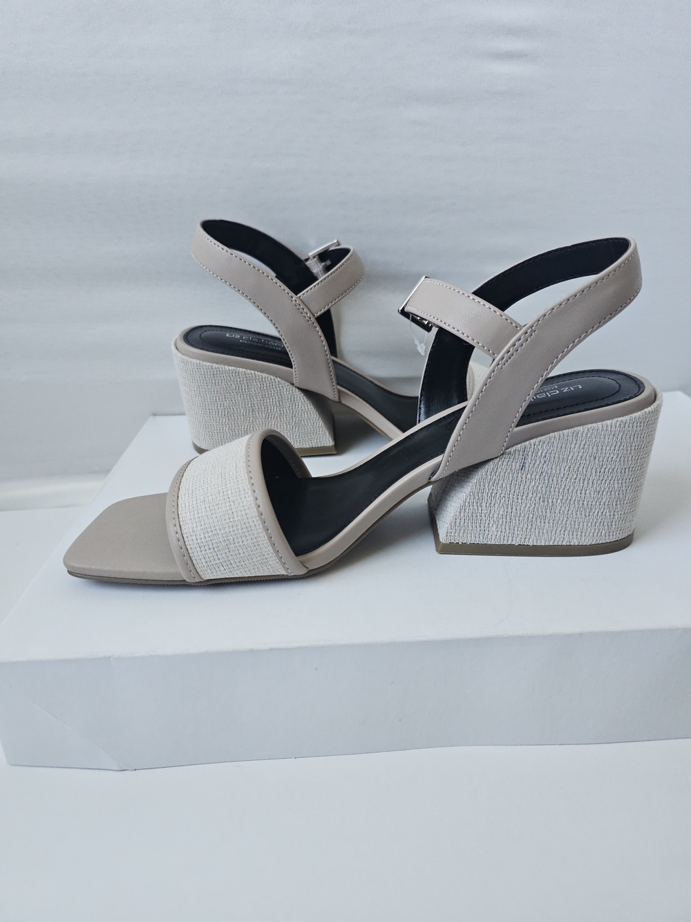 NEW Liz Claiborne Block Heel Sandals - Size 8.5 - Picture 13 of 16